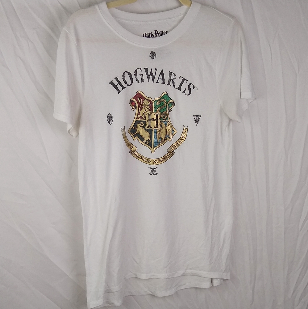 Harry Potter Hogwarts Shirt Size L